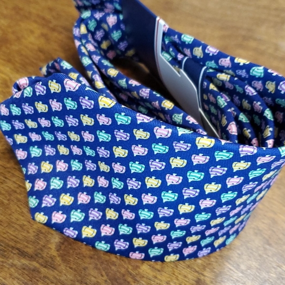 Izod Festive Fish Tie {Izod} - Picture 7 of 8